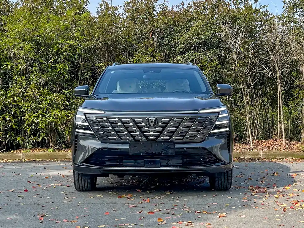 Changan CS75 PLUS 2026 — фото 2