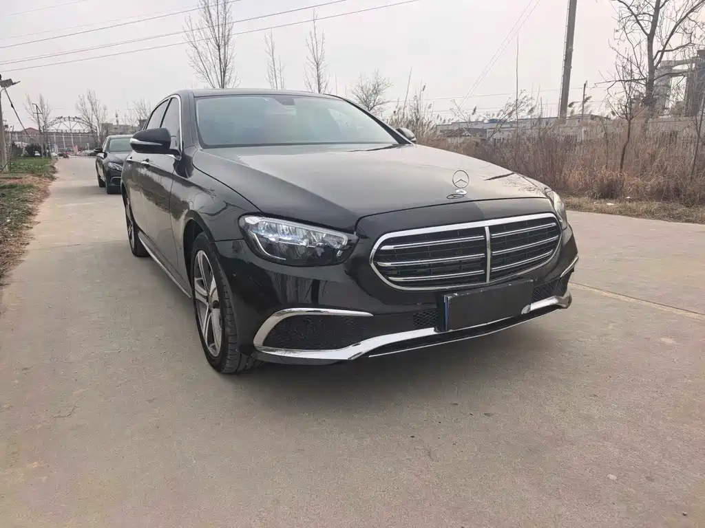 Mercedes-Benz E-Class 2019 — фото 9