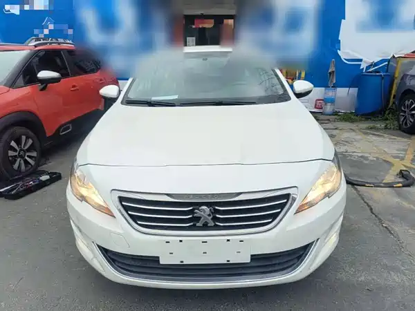 Peugeot 408 2016