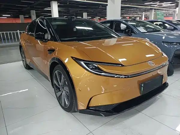 Toyota bZ5 2025