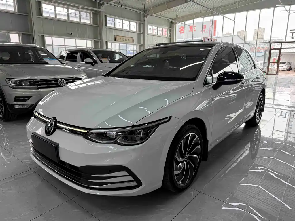 Volkswagen Golf 2023