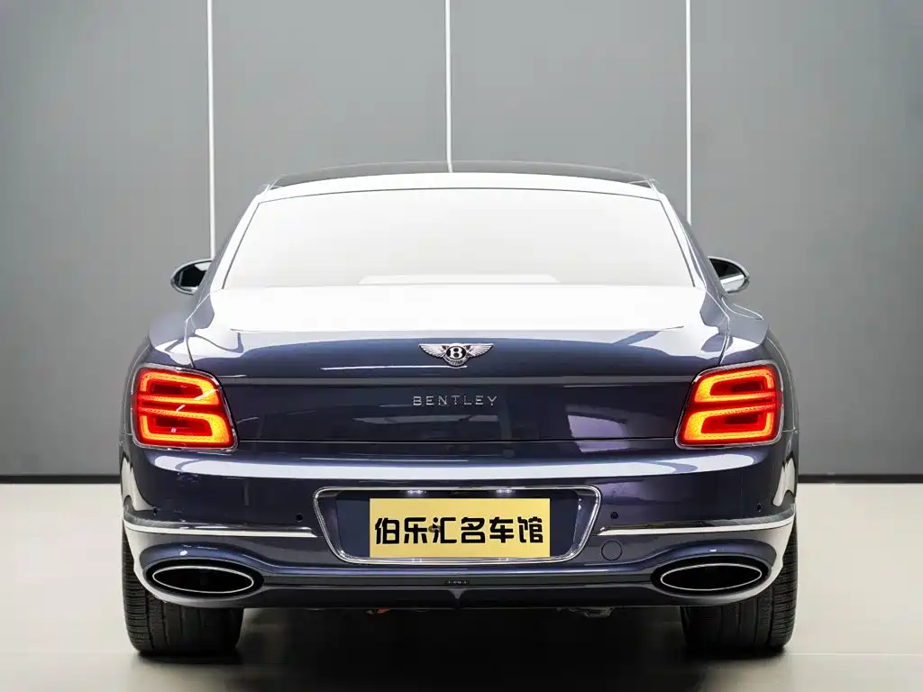 Bentley Flying Spur 2021 — фото 23
