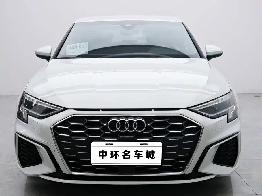 Audi A3 2023 — фото 4