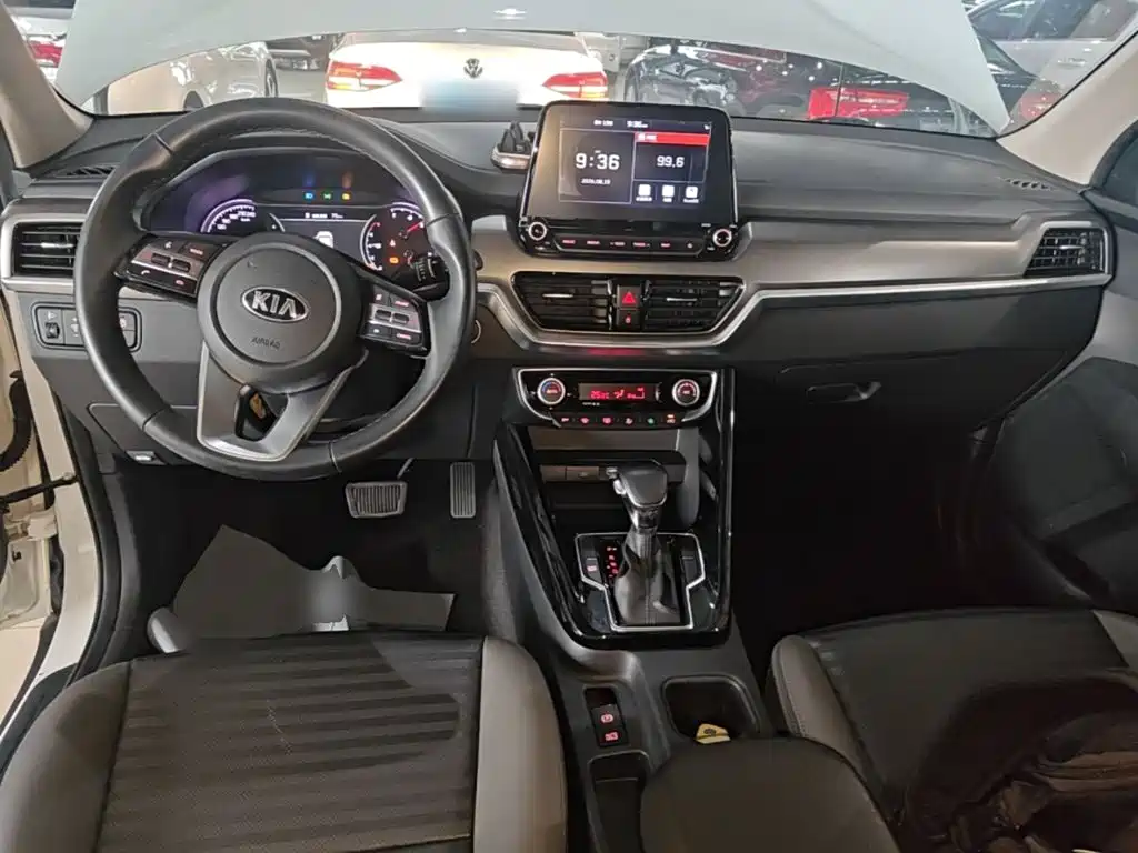 Kia Sportage 2018 — фото 10