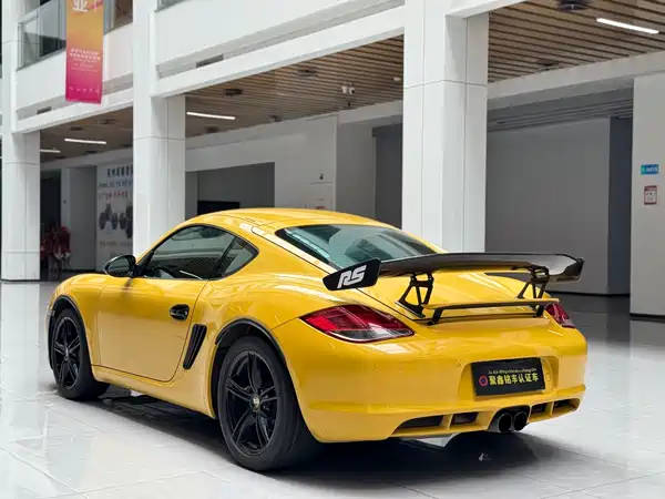 Porsche Cayman 2011