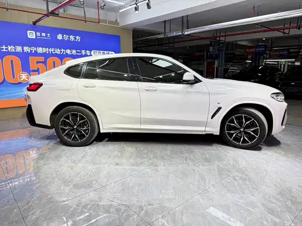 BMW X4 2022