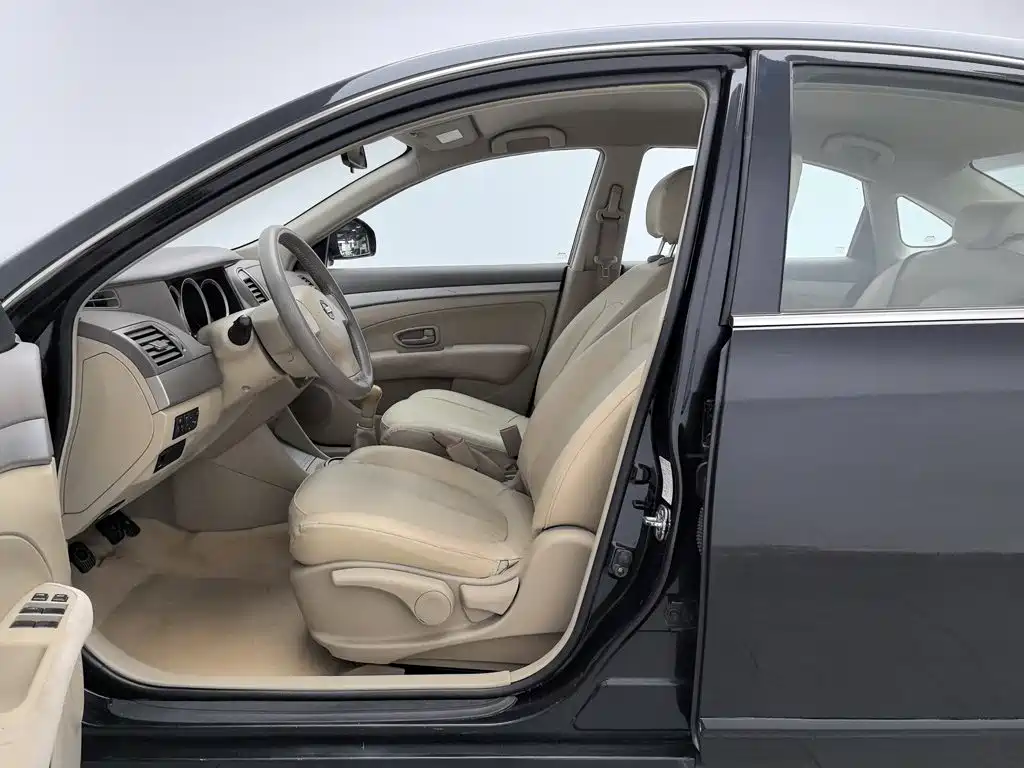 Nissan Sylphy 2014 — фото 10