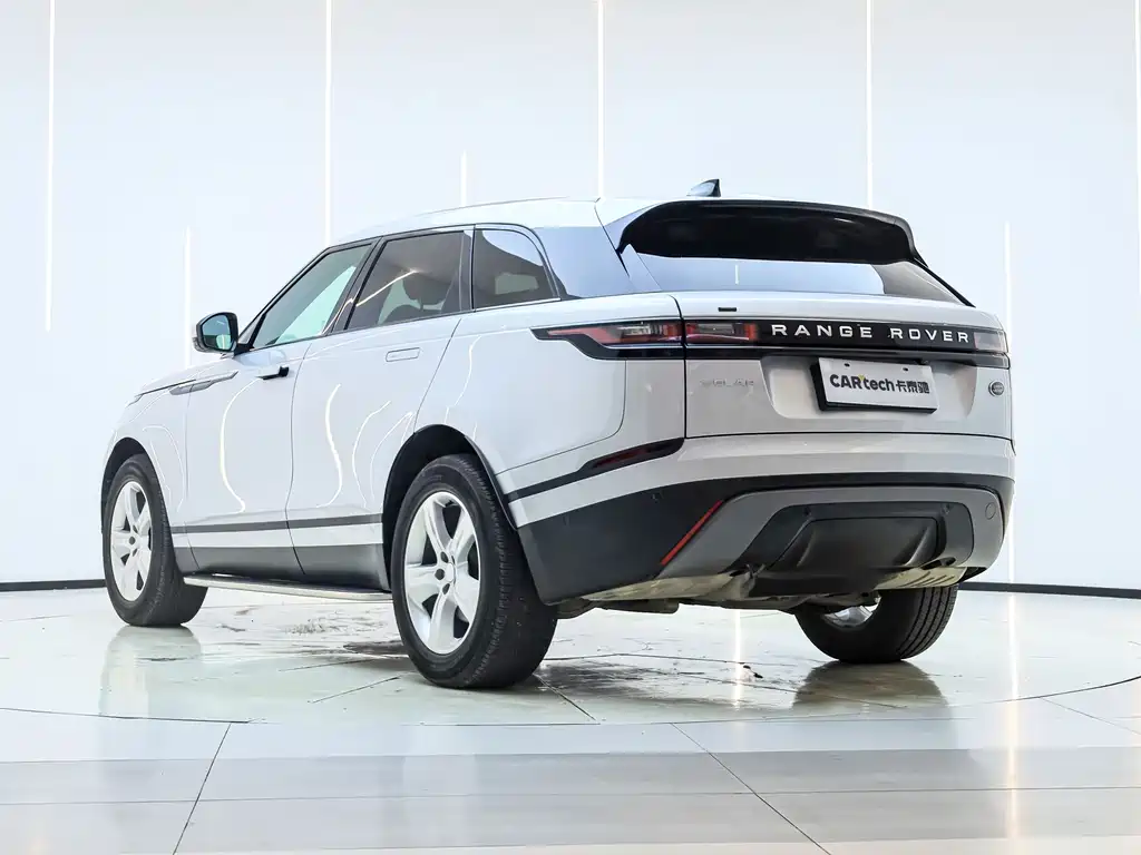 Land Rover Velar 2023 — фото 2