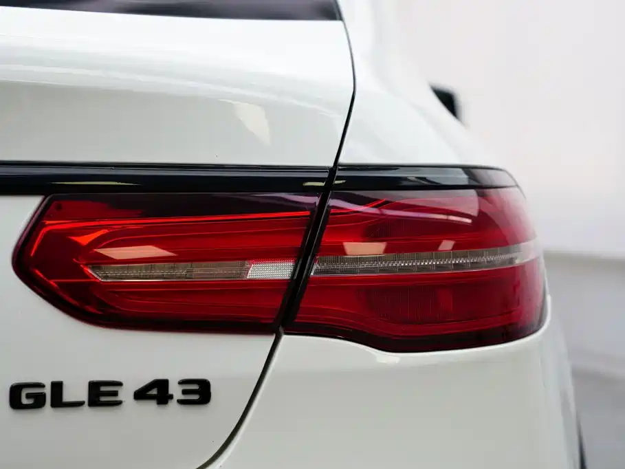 Mercedes-Benz GLE Coupe 2016 — фото 16