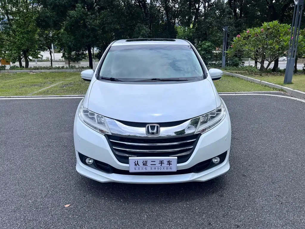 Honda Odyssey 2015 — фото 2