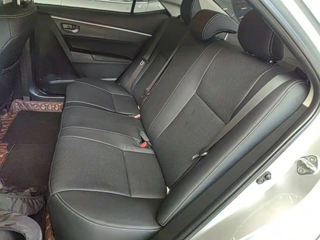 Toyota Corolla 2017 — фото 17
