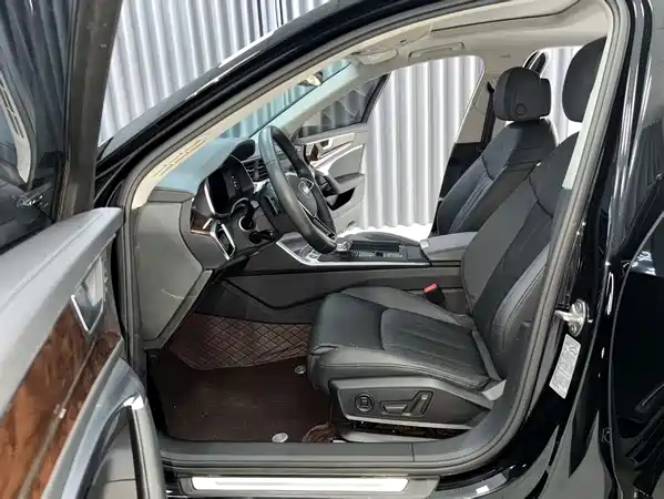 Audi A6L 2021