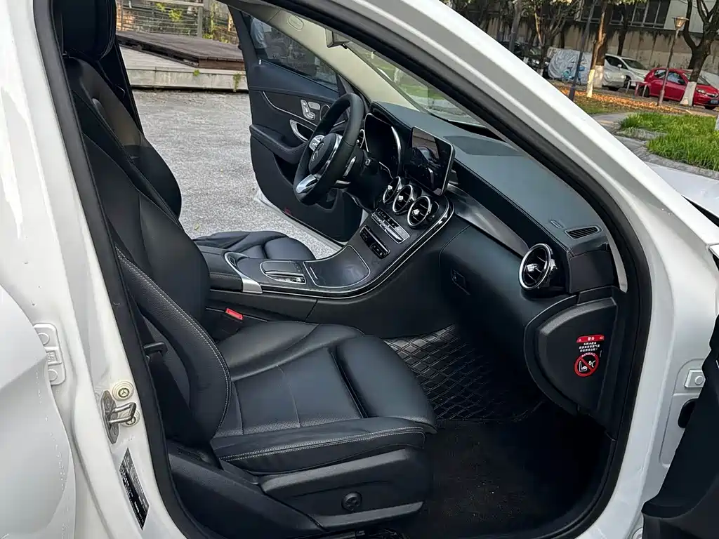 Mercedes-Benz C-Class 2020 — фото 14
