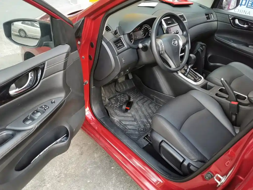 Nissan Tiida 2019 — фото 16