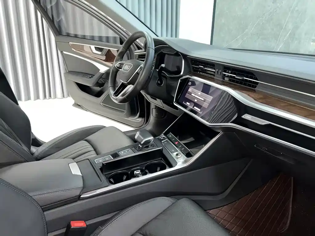Audi A6L 2021 — фото 10