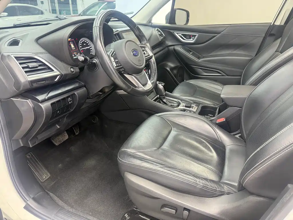 Subaru Forester 2021 — фото 14