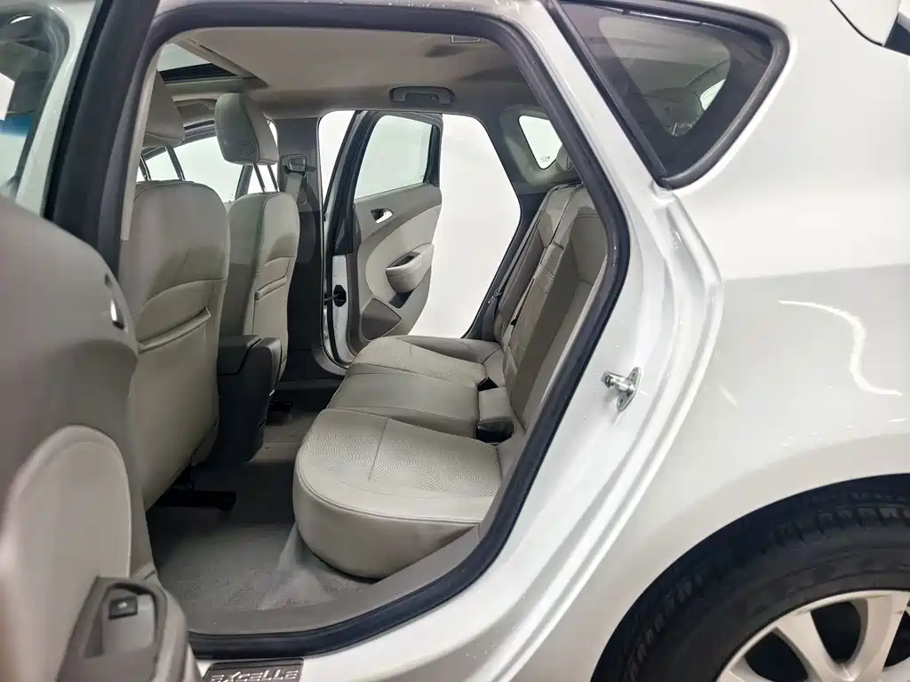 Buick Excelle GT 2012 — фото 13