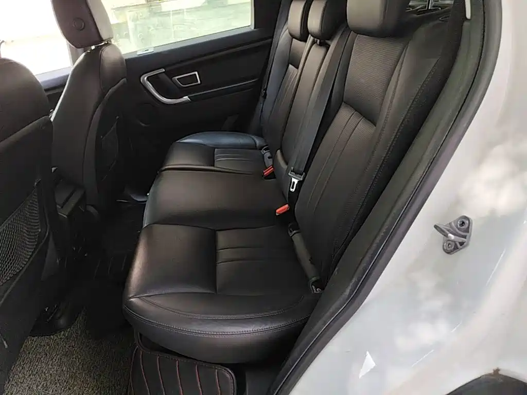 Land Rover Discovery Sport 2018 — фото 17