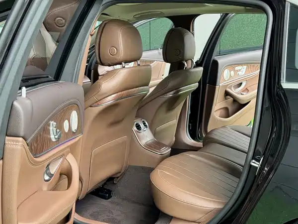 Mercedes-Benz E-Class 2023