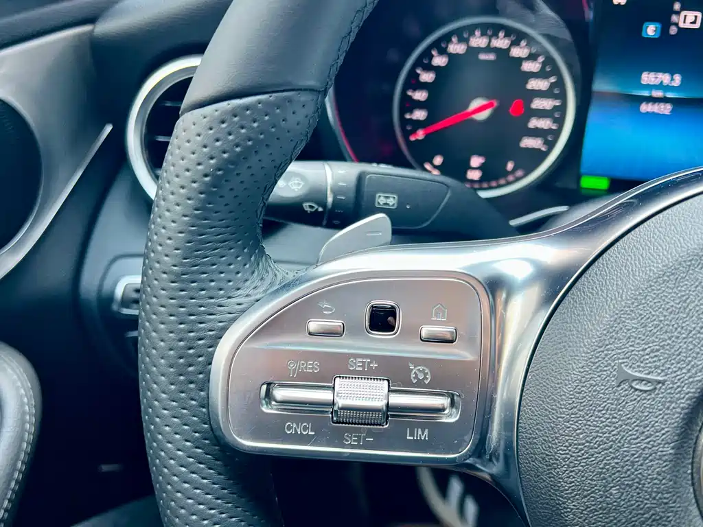 Mercedes-Benz C-Class 2019 — фото 40