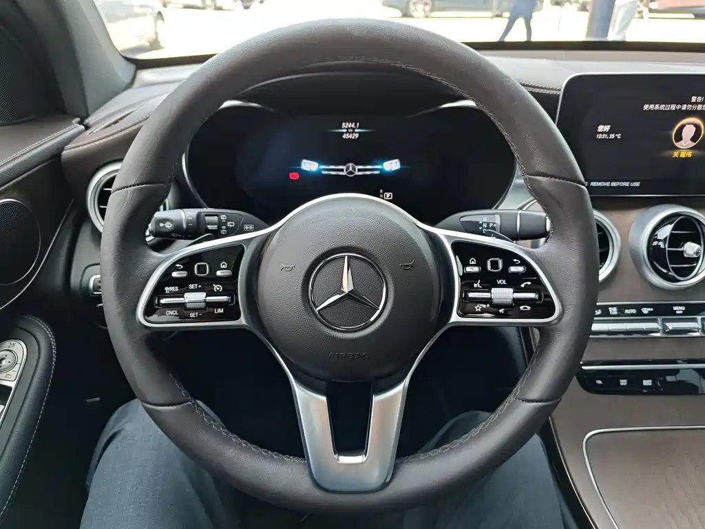 Mercedes-Benz GLC 2022 — фото 11