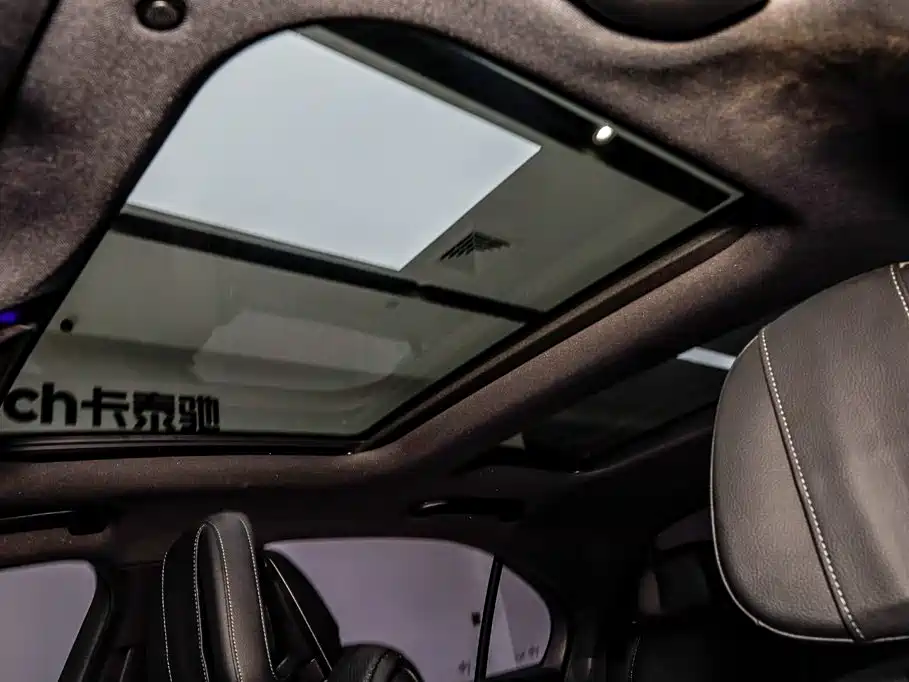 Mercedes-Benz C-Class 2023 — фото 19