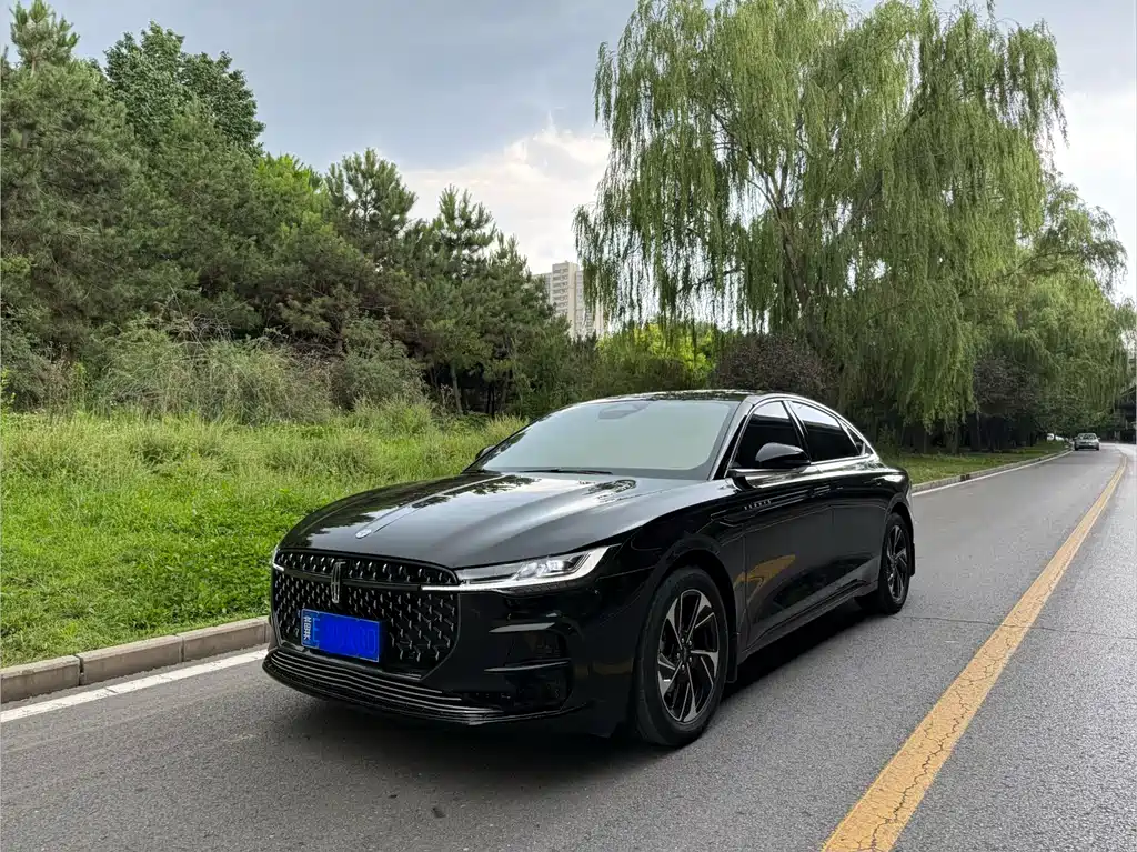 Lincoln Z 2024