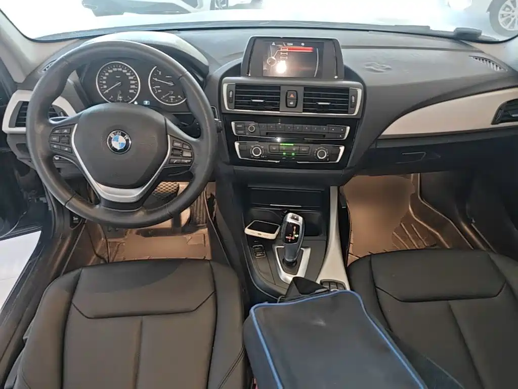 BMW 1 Series 2016 — фото 10