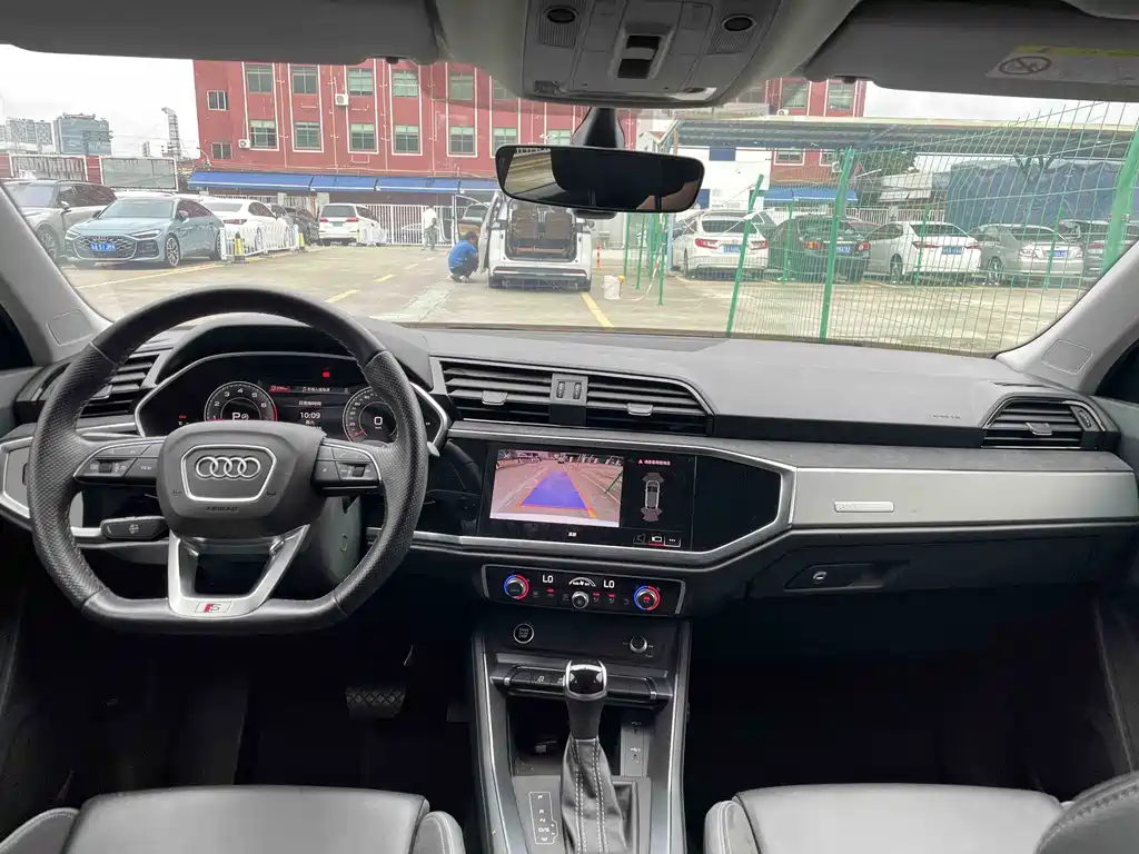 Audi Q3 Sportback 2022 — фото 9