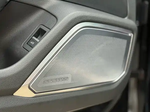 Audi A6L 2023