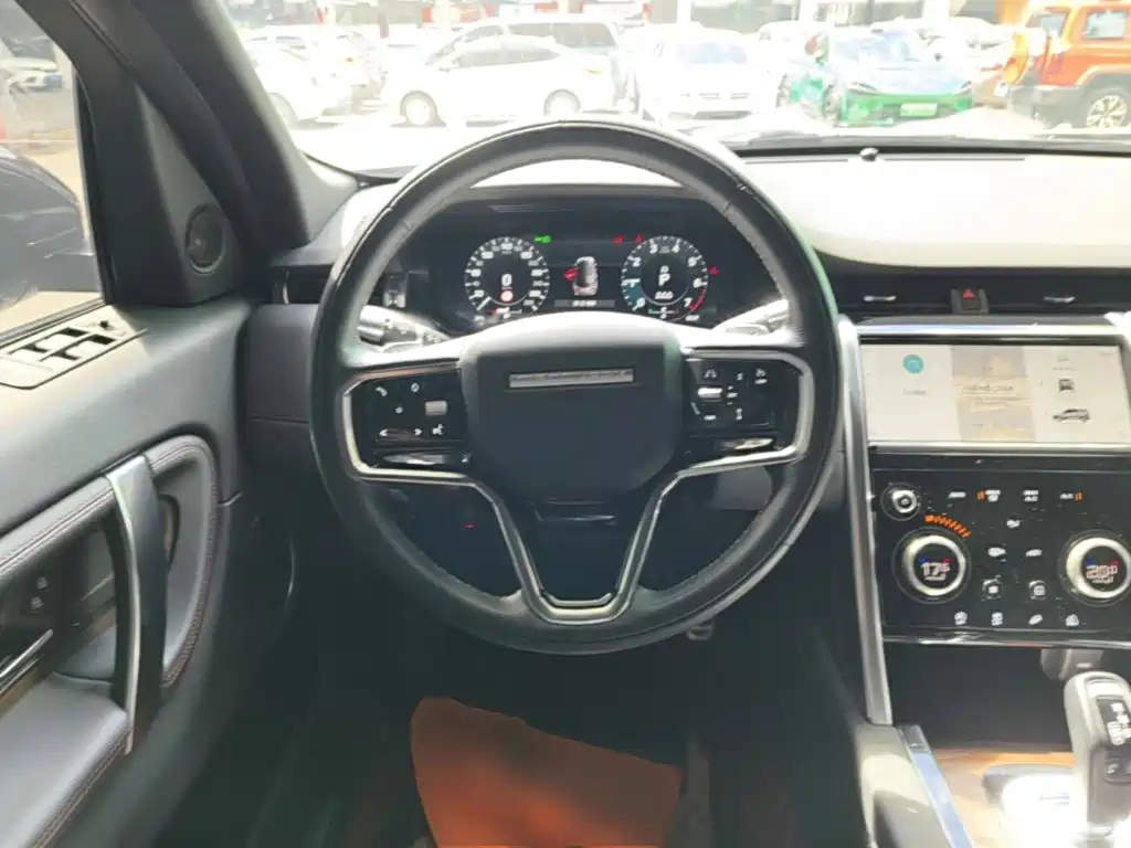 Land Rover Discovery Sport 2022 — фото 11