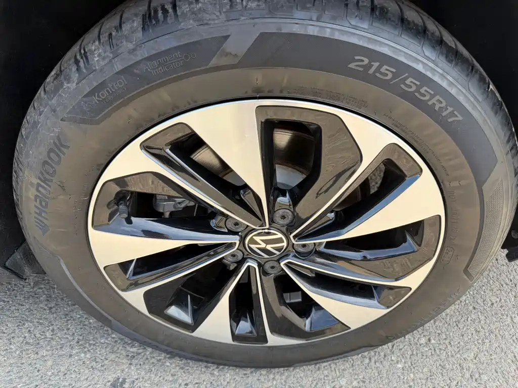 Volkswagen Passat 2023
