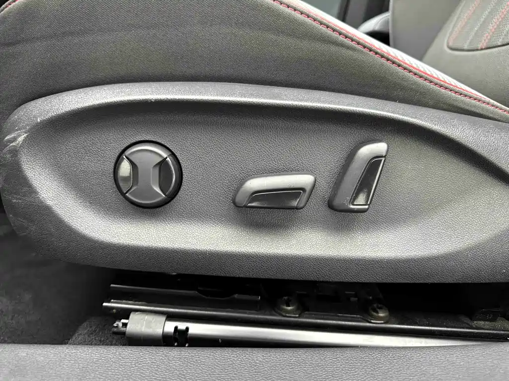 Volkswagen Lamando 2022 — фото 11