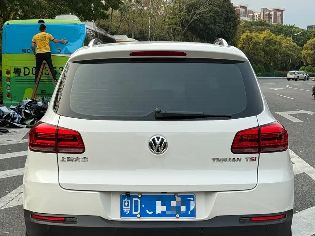 Volkswagen Tiguan 2015 — фото 9