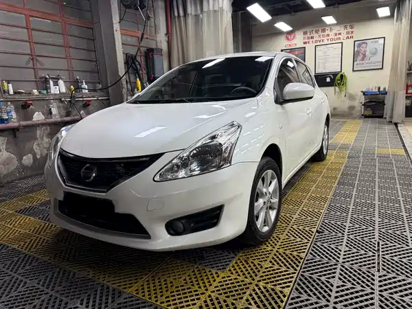 Nissan Tiida 2011
