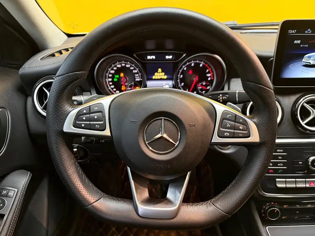 Mercedes-Benz GLA 2019 — фото 12