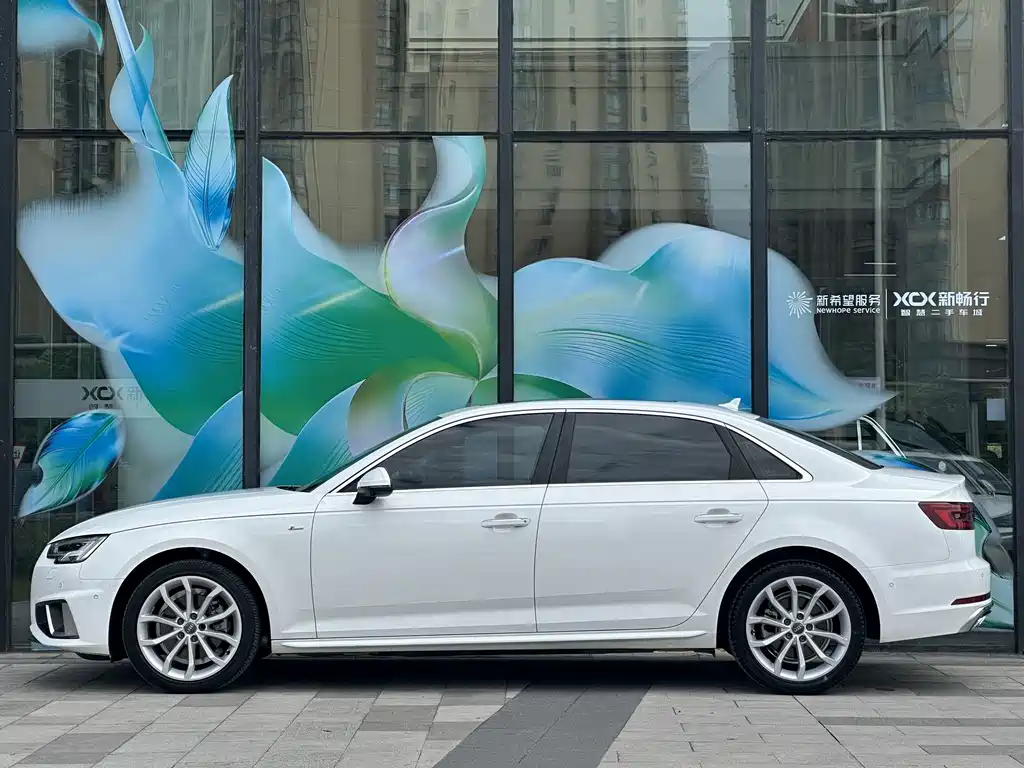 Audi A4L 2019