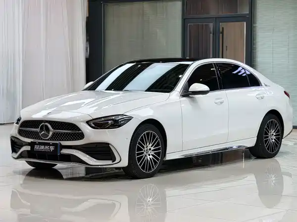 Mercedes-Benz C-Class 2024