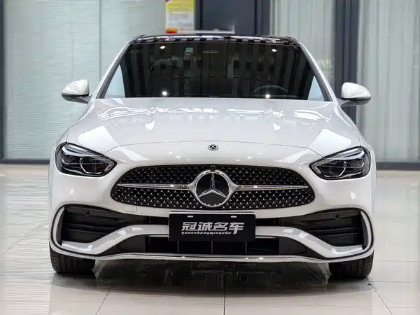 Mercedes-Benz C-Class 2024