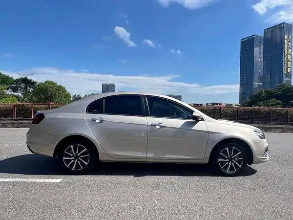 Geely Emgrand 2020