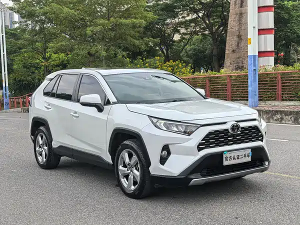 Toyota RAV4 2021