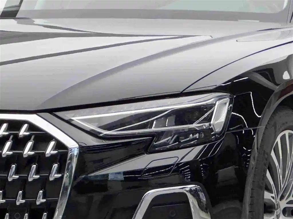 Audi A8 2023