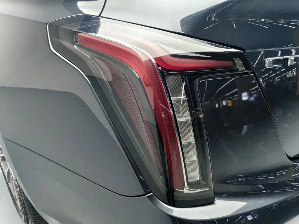 Cadillac CT5 2021 — фото 13