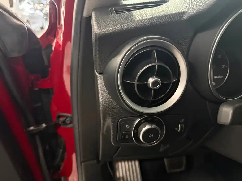 Alfa Romeo Stelvio 2019 — фото 10