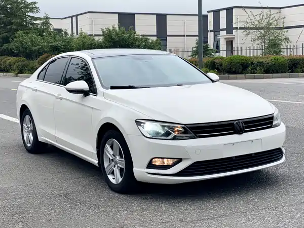 Volkswagen Lamando 2015