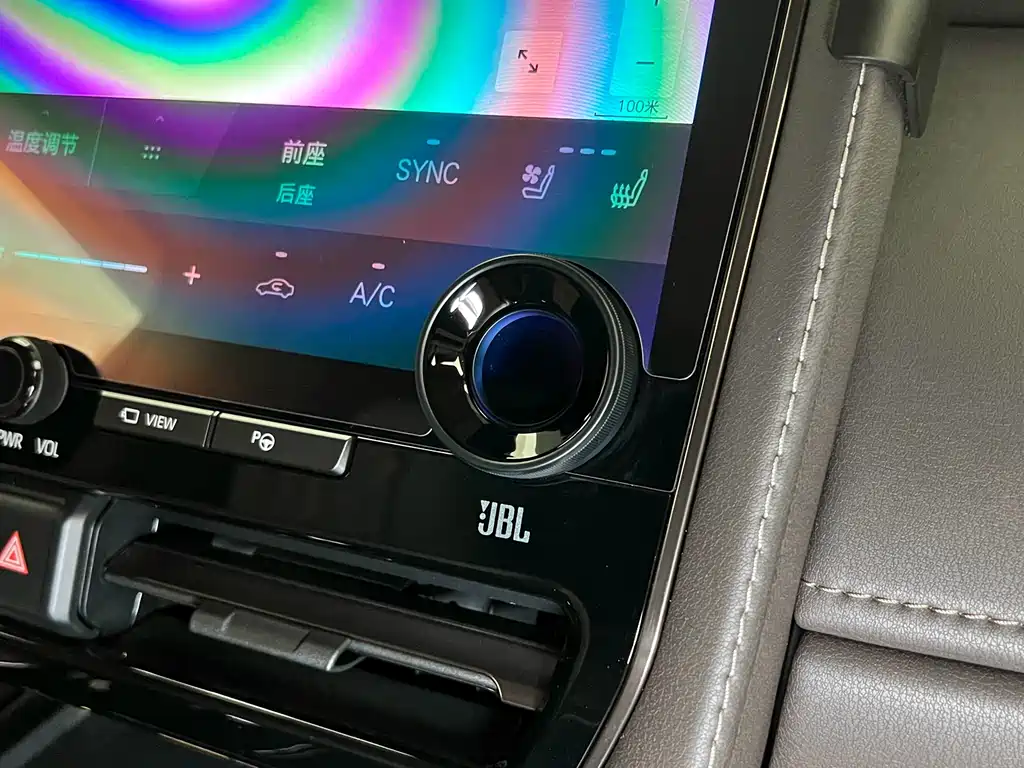 Toyota Alphard 2024 — фото 15