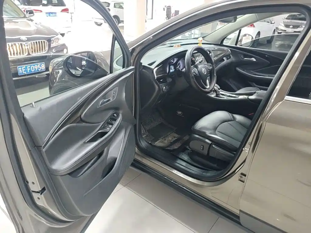 Buick Envision Plus 2019 — фото 16
