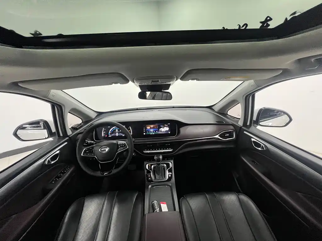 GAC Motor Trumpchi M6 2021 — фото 24