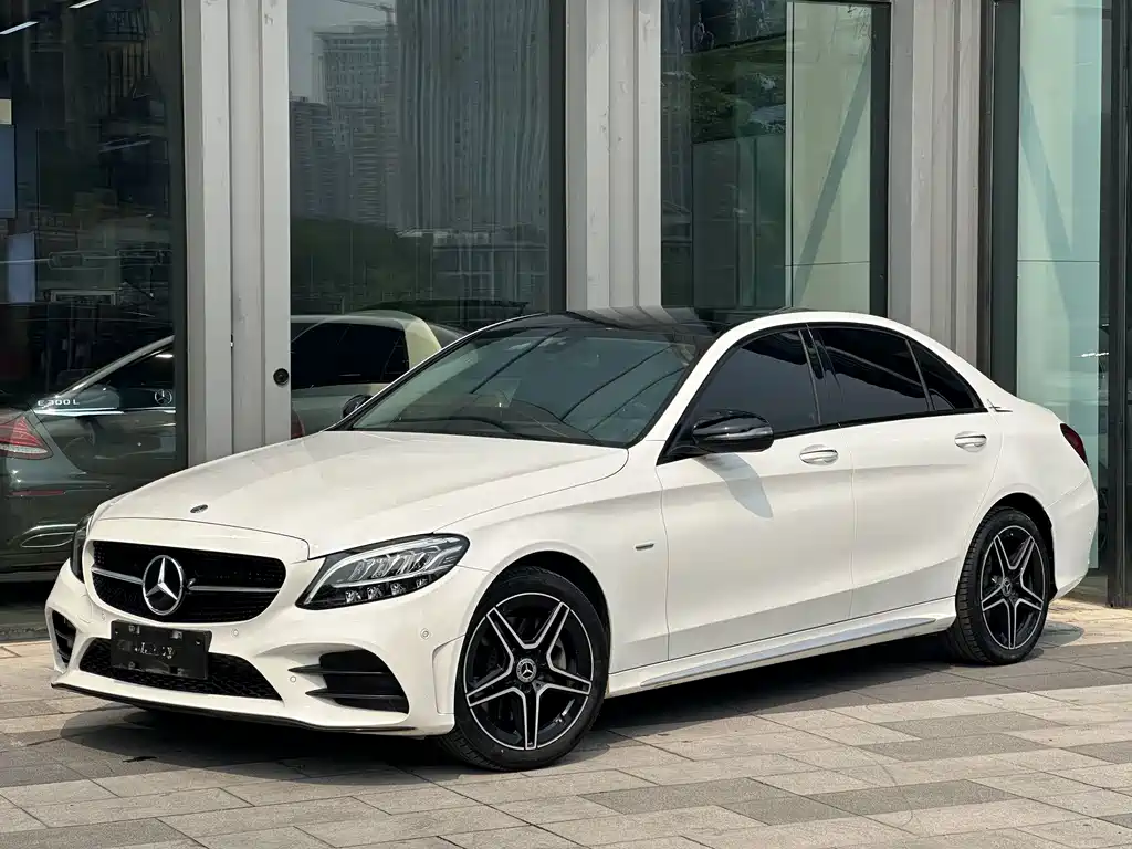 Mercedes-Benz C-Class 2021