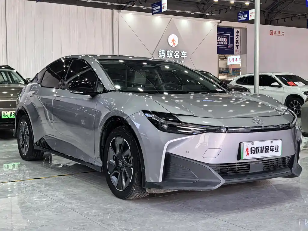 Toyota bZ3 2024